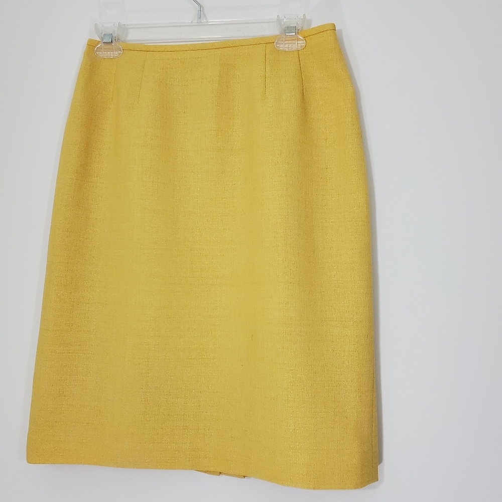 Le Suit Yellow Vintage Button Front Suit, Size 6P - Picture 3 of 13